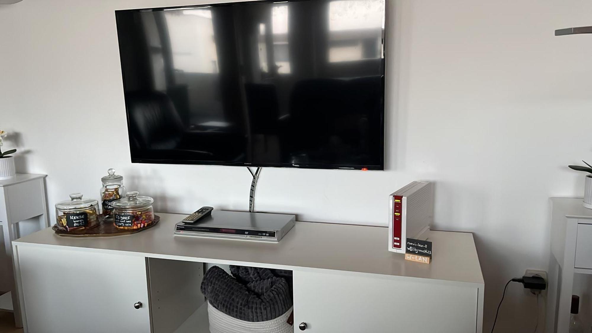 Gemuetliche, Ganze Wohnung In Ruhiger, Zentraler Lage Leverkusen Ngoại thất bức ảnh